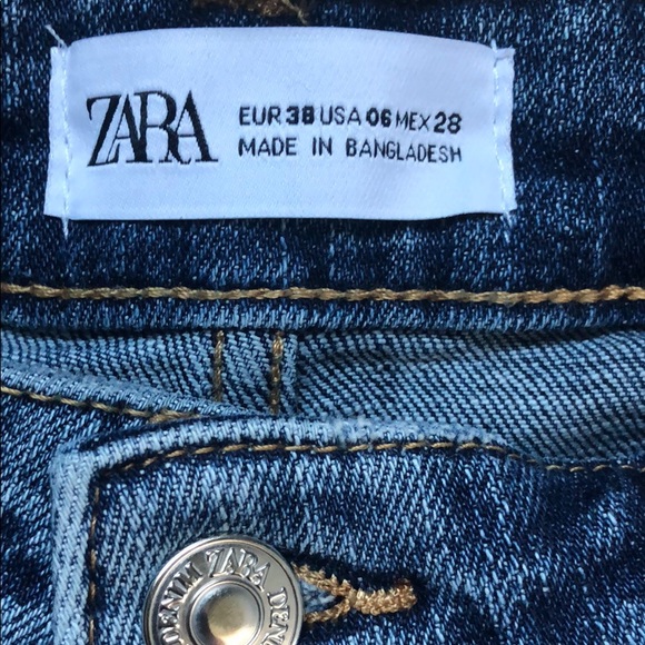 NWT Zara Low Rise Hot Pant Jean Shorts❣️ - Picture 8 of 10